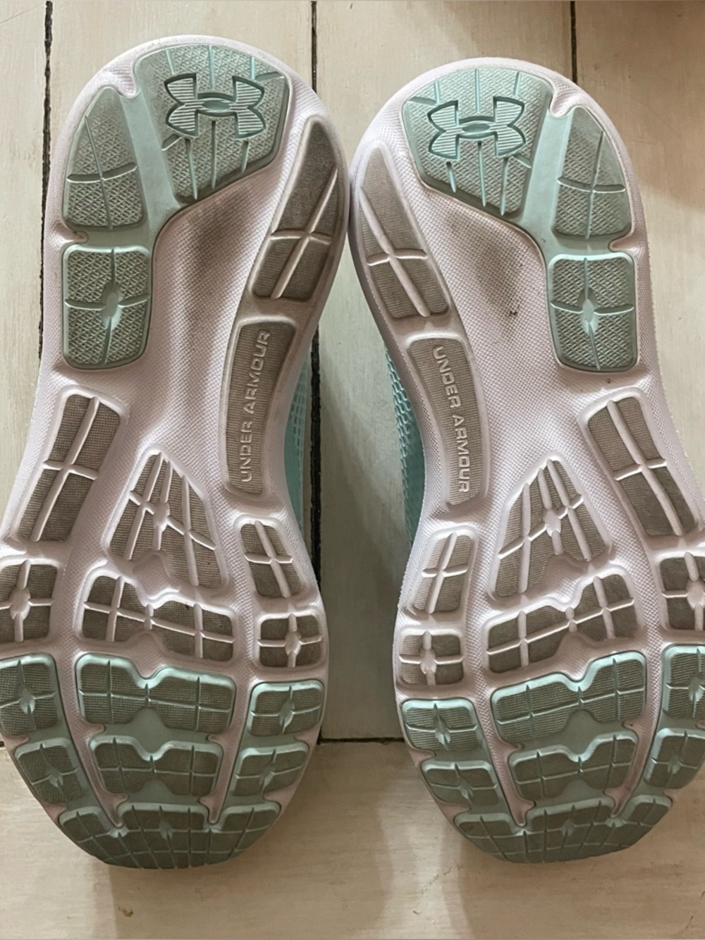 Under Armour Sneakers Teal Womens 10 - Picture 6 of 7